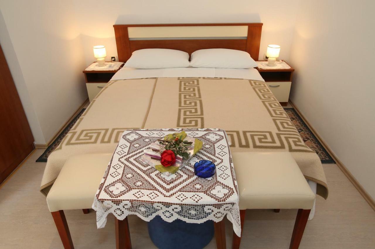 Rooms & Apartment Albina Baška Extérieur photo