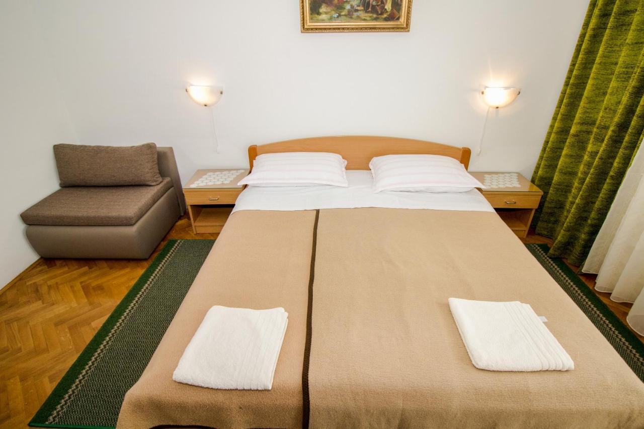 Rooms & Apartment Albina Baška Extérieur photo