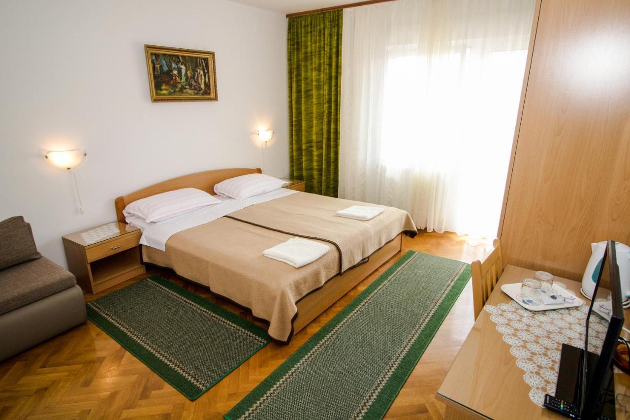 Rooms & Apartment Albina Baška Extérieur photo