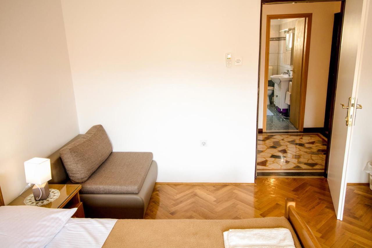 Rooms & Apartment Albina Baška Extérieur photo
