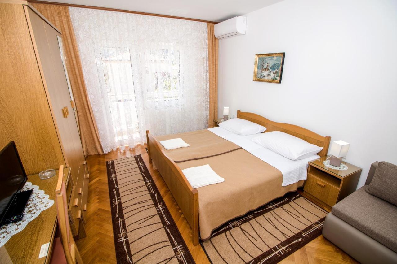 Rooms & Apartment Albina Baška Extérieur photo