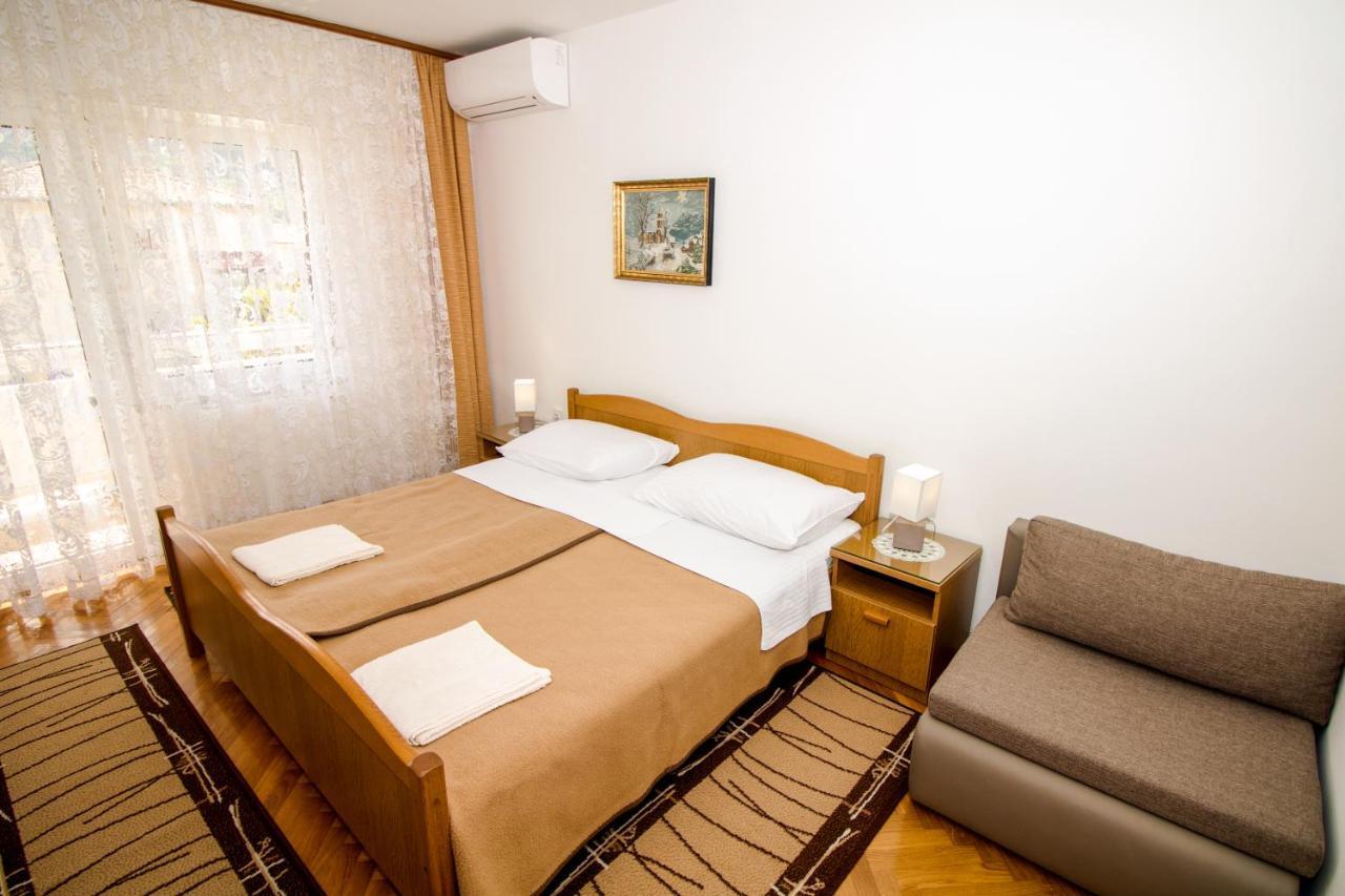 Rooms & Apartment Albina Baška Extérieur photo