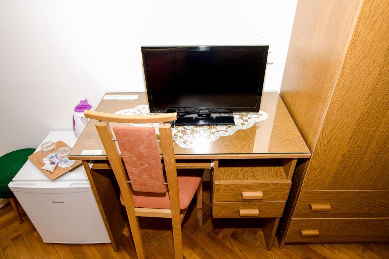 Rooms & Apartment Albina Baška Extérieur photo