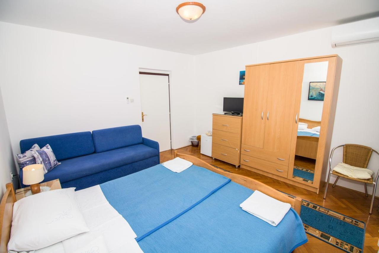 Rooms & Apartment Albina Baška Extérieur photo