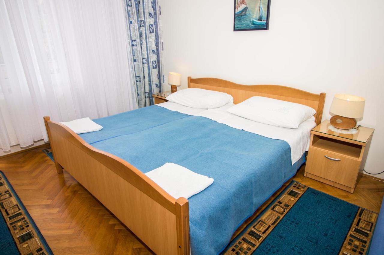 Rooms & Apartment Albina Baška Extérieur photo